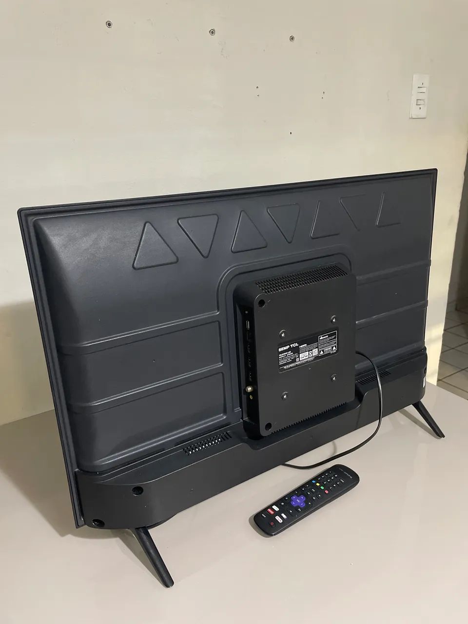 Tv Smart 32 Polegadas Semp TCL Roku - Muito Nova - Foto 5