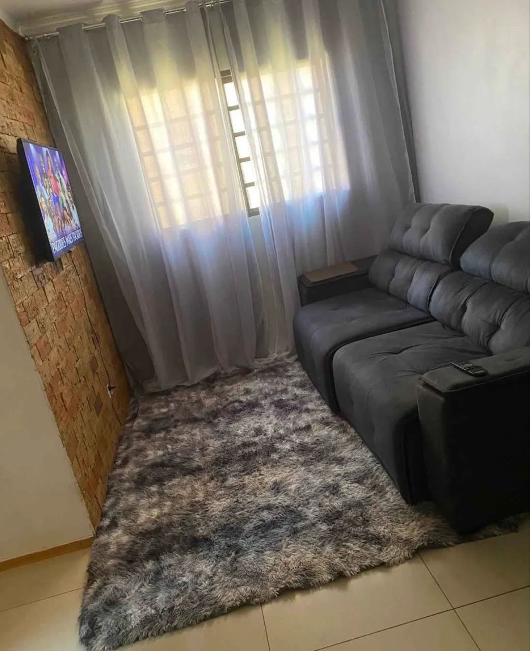 Aluga-se apartamento 