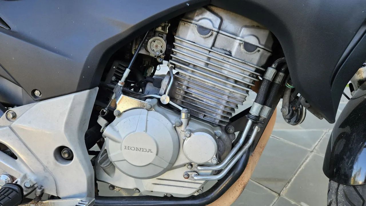 CB 300 R - Foto 2