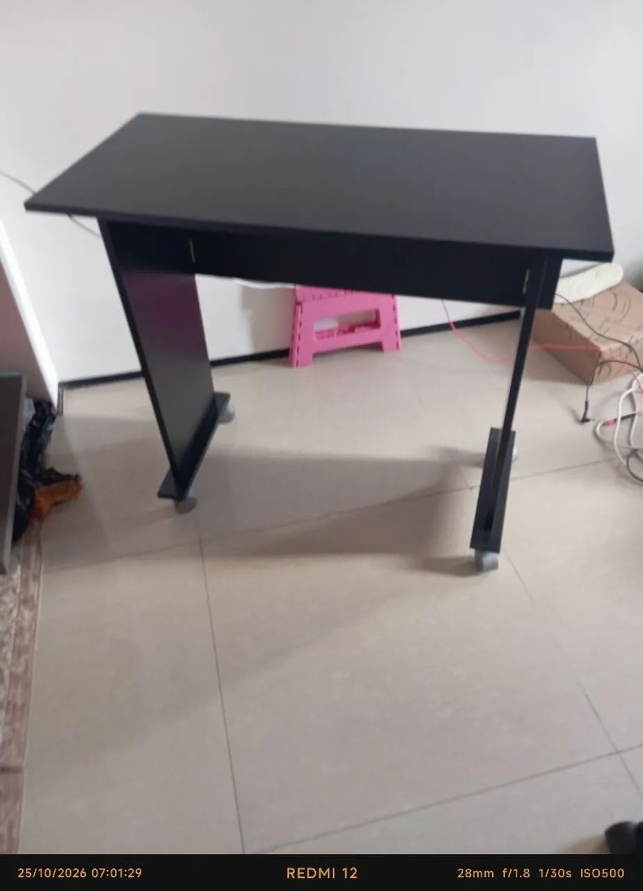 Conjunto escritório, mesa e cadeira, ergonômico e compacto  - Foto 3
