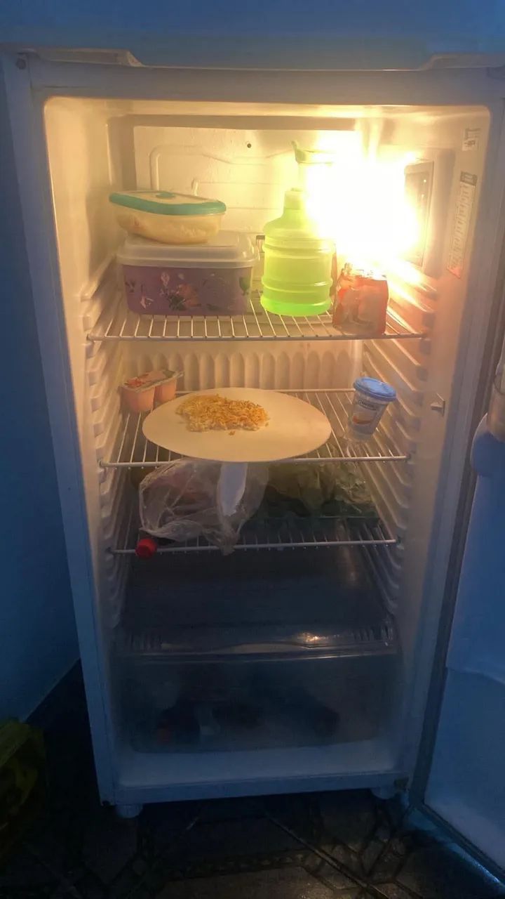 Vendo um geladeira duplex - Foto 3