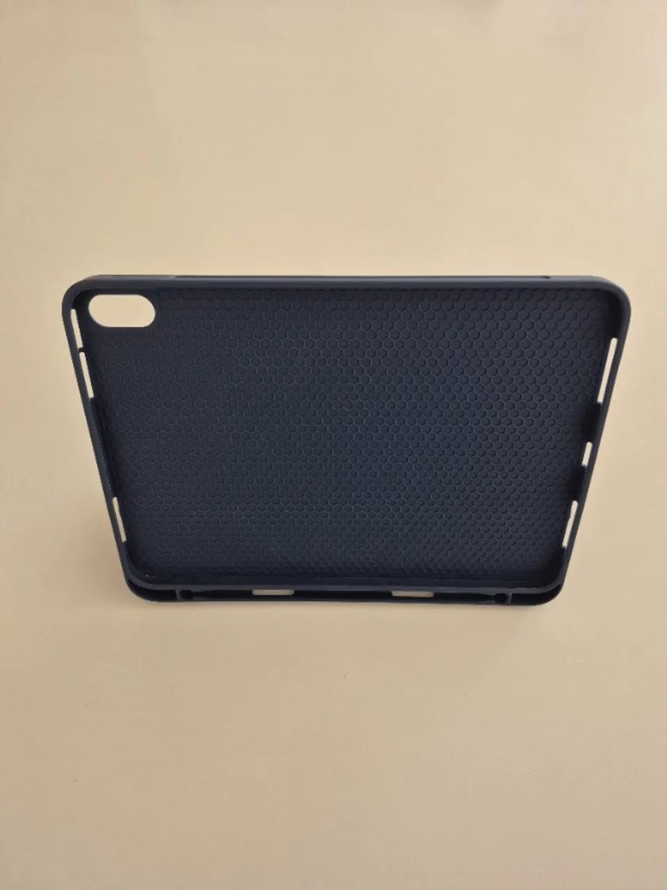 Capa de silicone para iPad 11" - Foto 3