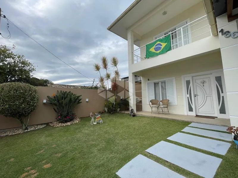 Casa de 3 quartos (1 Suíte) com Piscina, Edícula e 310m² - Carianos, Florianópolis - Foto 2