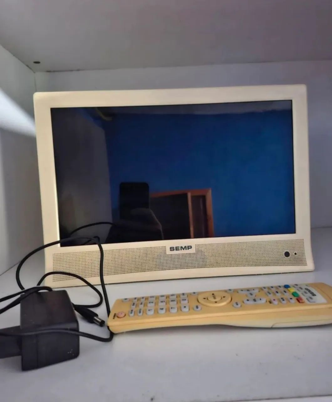 Tv retro semp toshiba LED 14 com controle - TVs - Agostinho Porto
