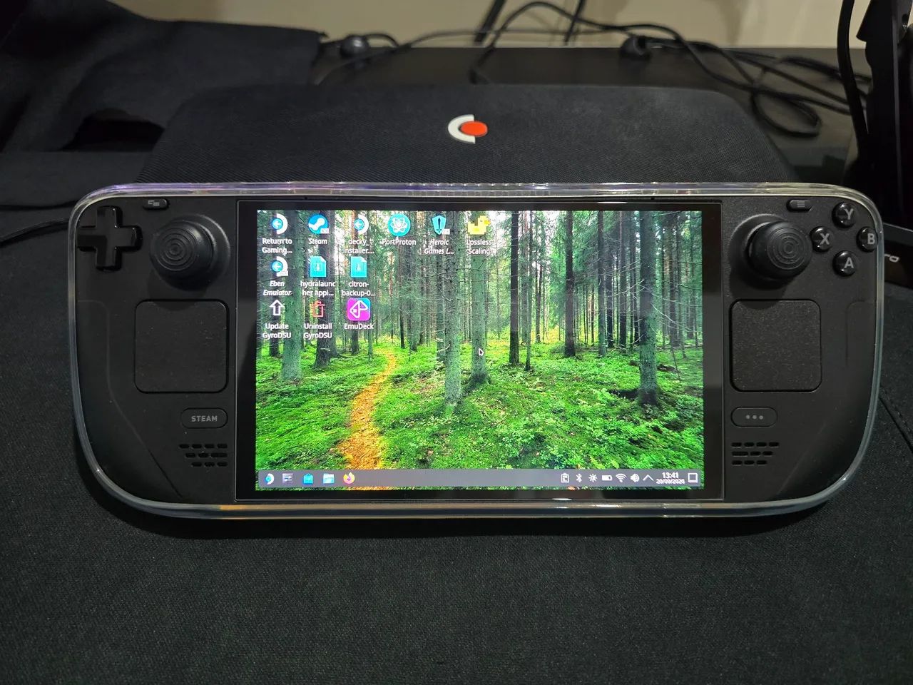 Steam deck OLED 512GB - Consoles de Vídeo Game - Santa Catarina