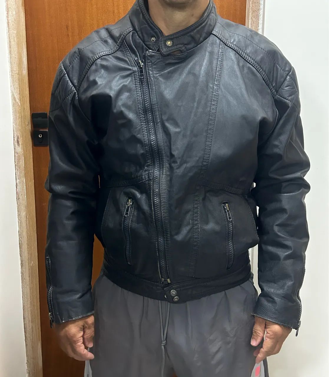 Jaqueta de couro legítimo - relíquia M/52