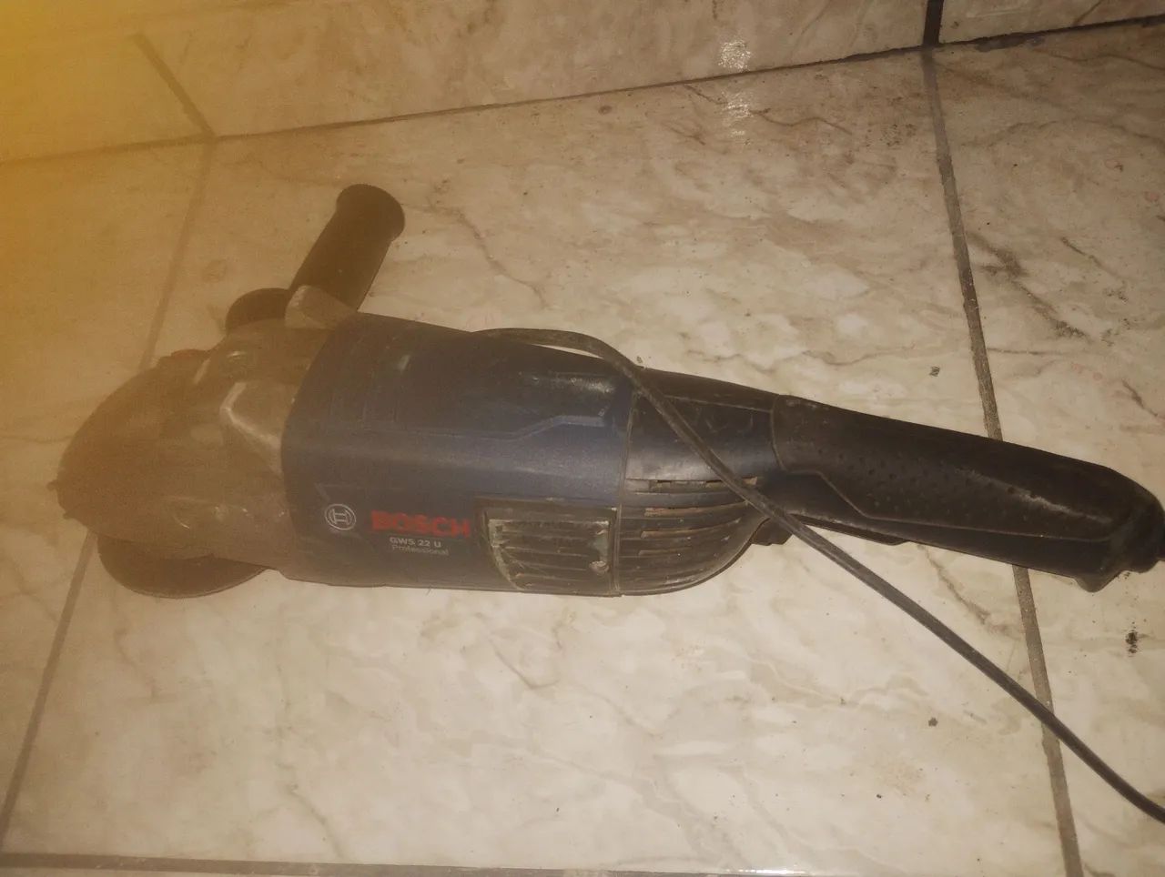 Vendo lixadeira industrial grande  - Foto 2