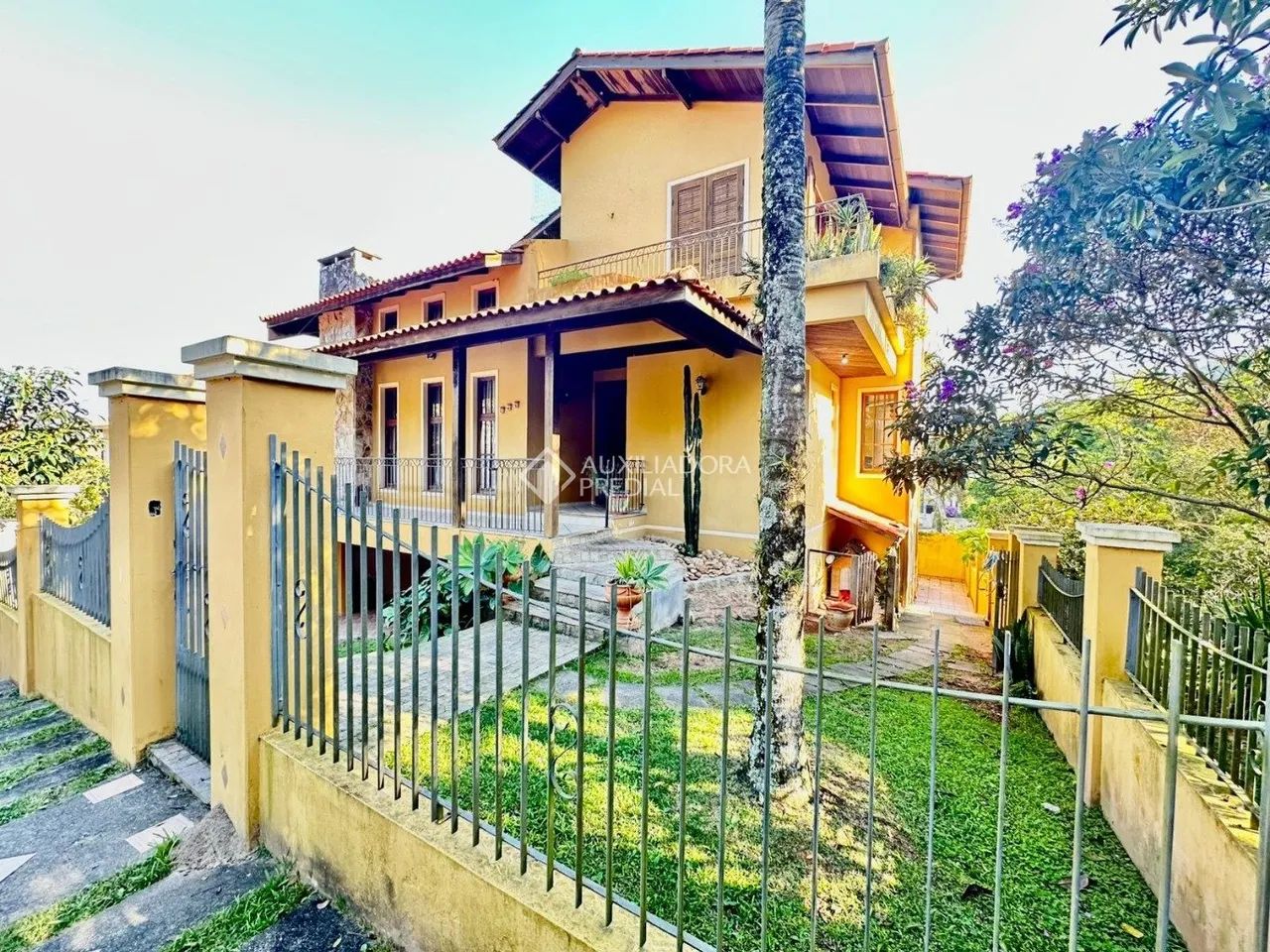 Casa a venda na Lagoa da Conceição, com 295 m² privativos, estilo clássica - Foto 2