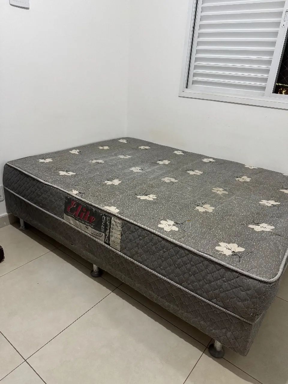 Cama box e sapateira 