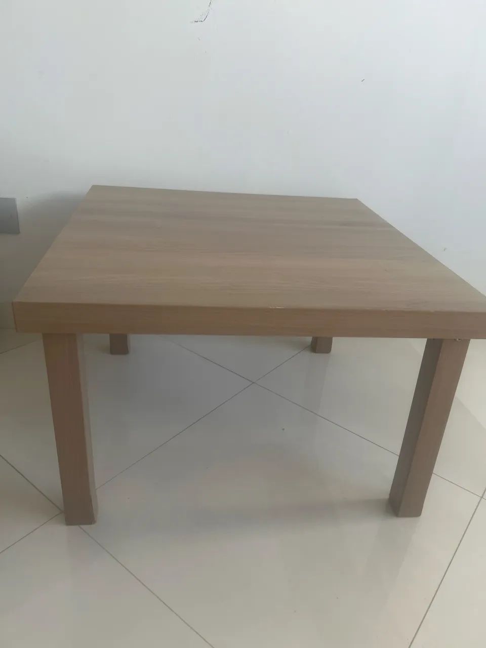 Mesa de centro / mesa de madeira clara - ótimo estado