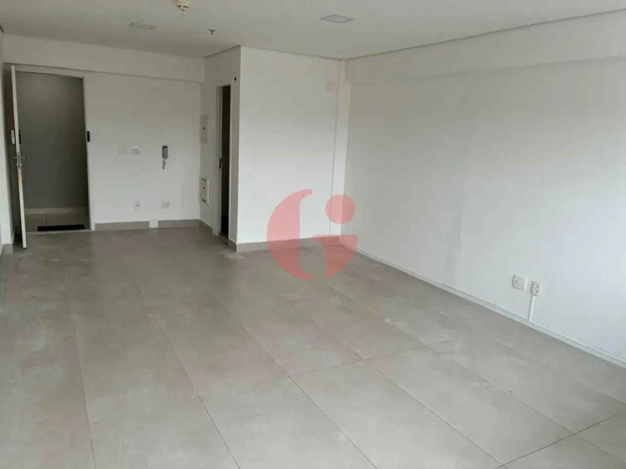 Sala comercial para venda com 33m² no bairro Jardim Aquarius