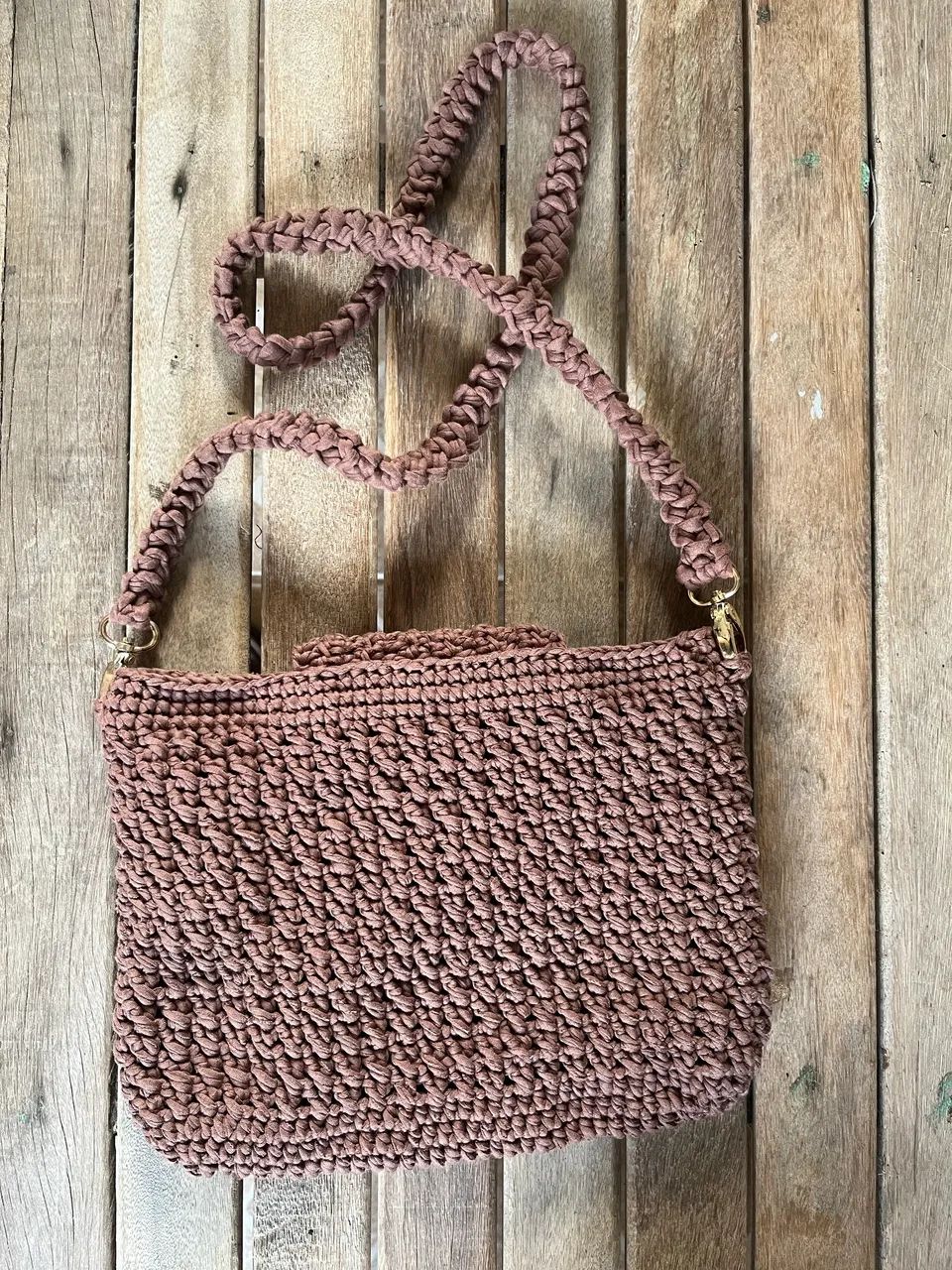 bolsa de crochê feita à mão marrom - Foto 2
