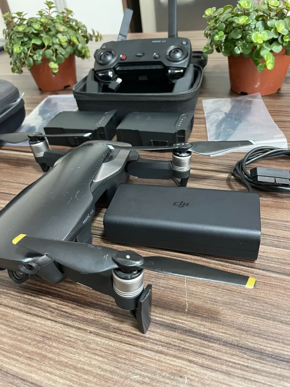 Drone Dji Mavic Air Com Câmera 4k Onyx Black  - Foto 2