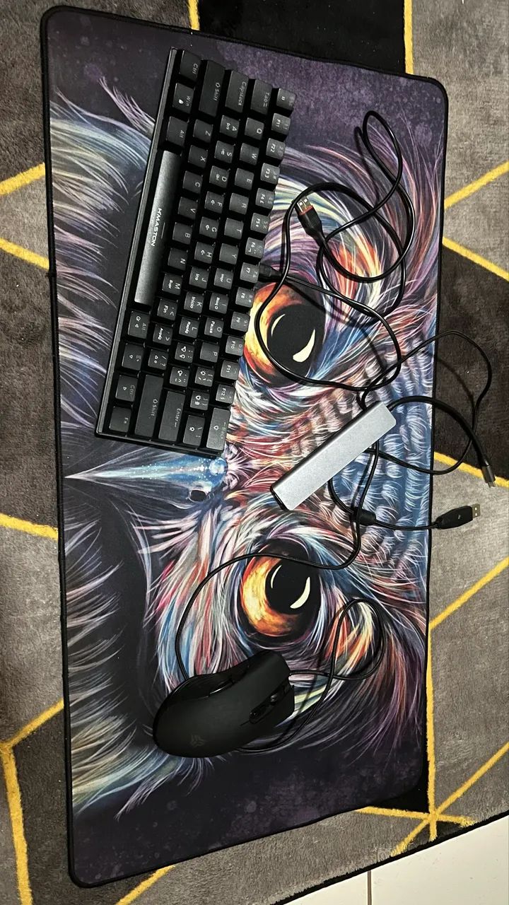 KIT MOBILADOR TECLADO, MOUSE E ETC?