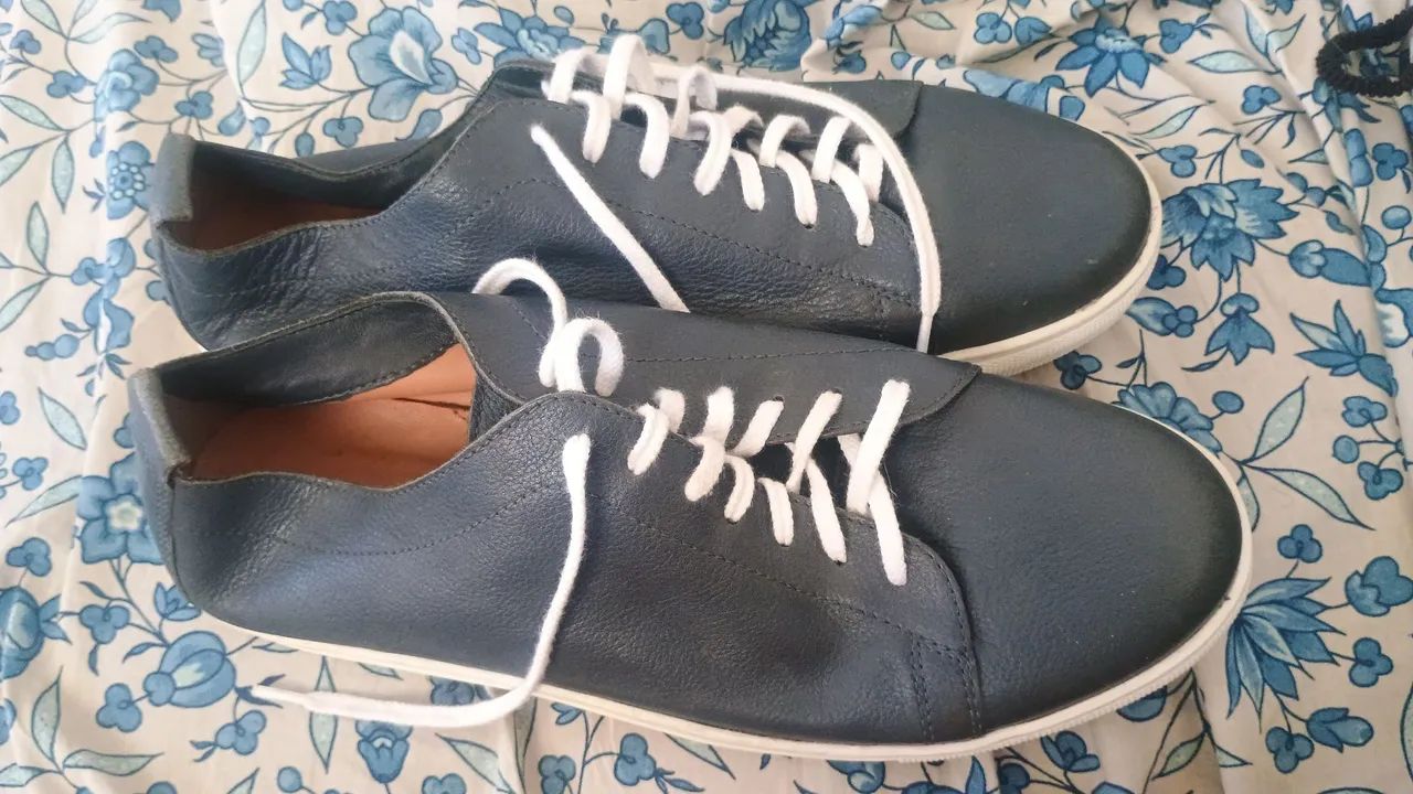 Sapato de couro lasocki azul marinho  - Foto 2
