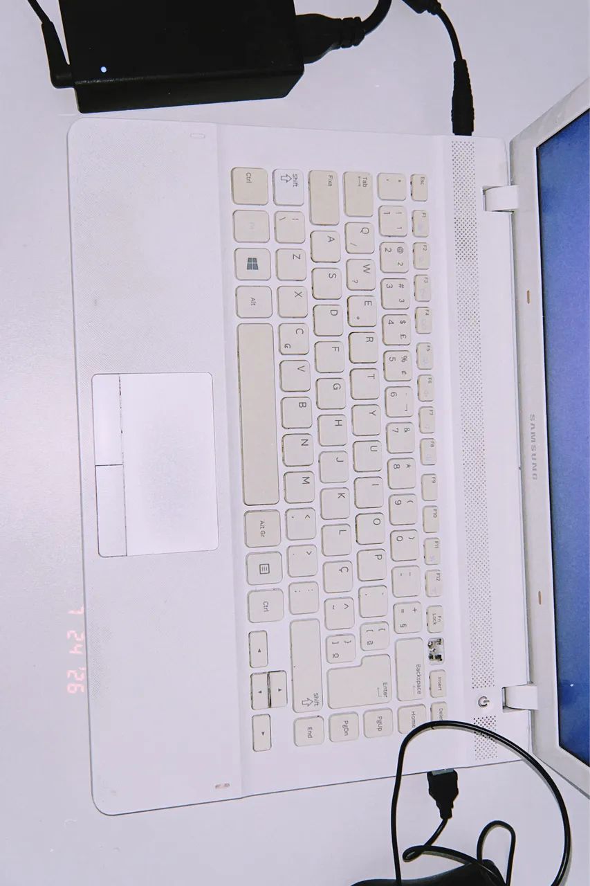     Notebook Samsung NP270E4E 14? 500GB HD + Mouse - Foto 3