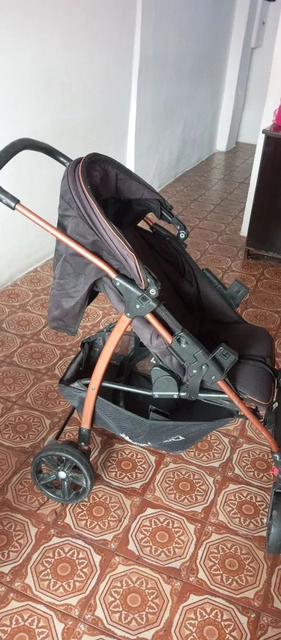 Carrinho de bebê + sacolinha 