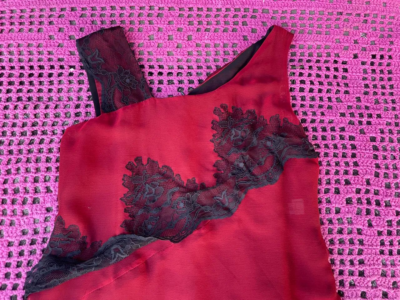 Vestido vermelho com renda  - Foto 5
