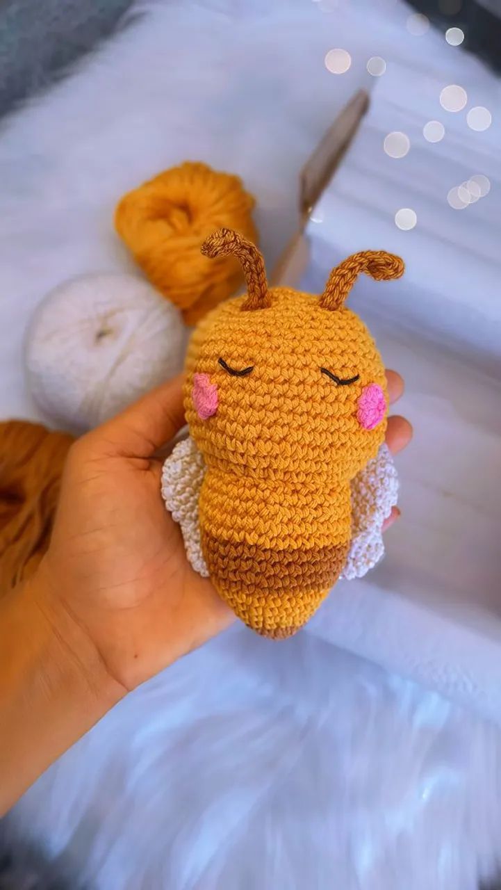 Abelha amigurumi (crochê)