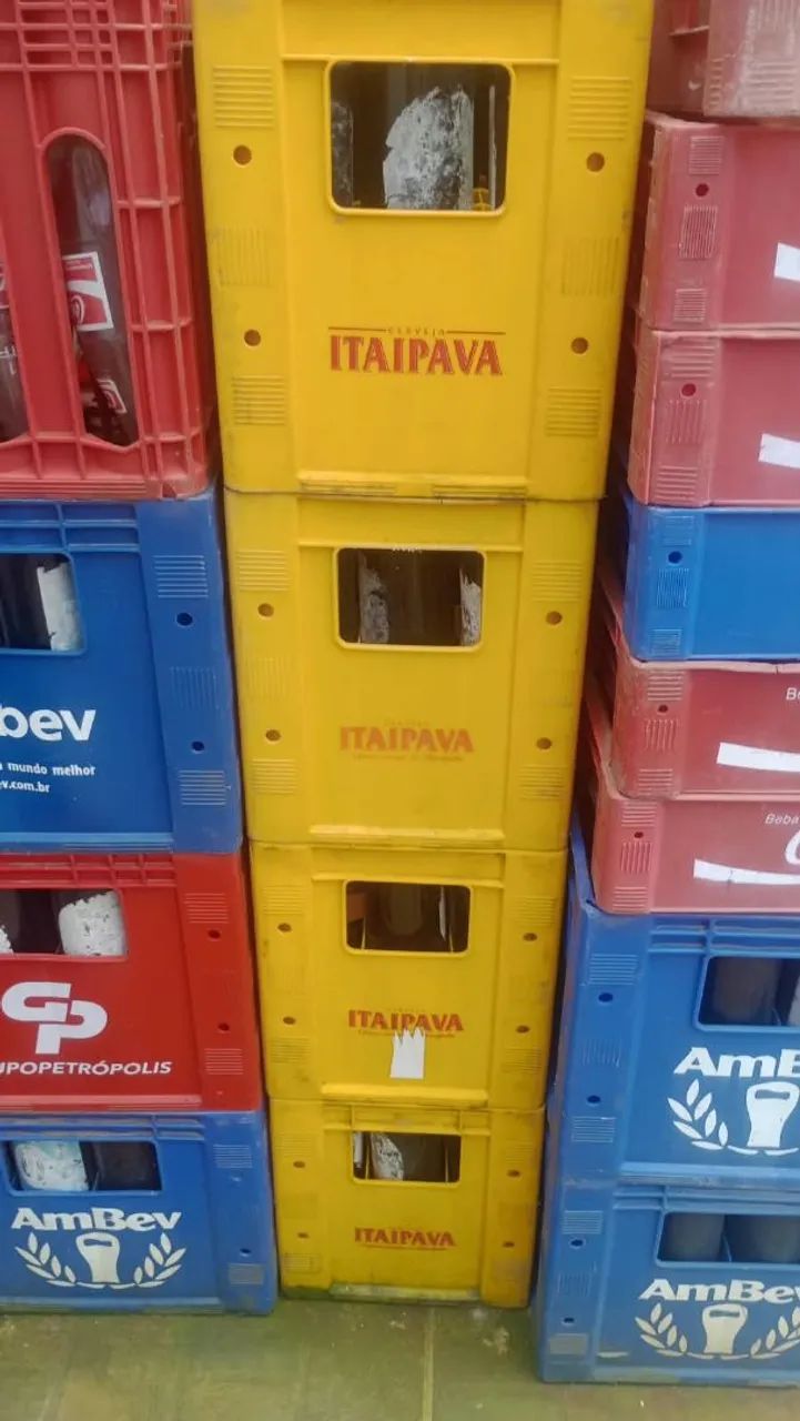 Vendo caixas de cerveja 