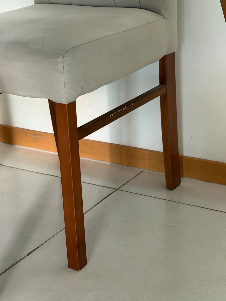 4 CADEIRAS MODERNAS - Foto 2