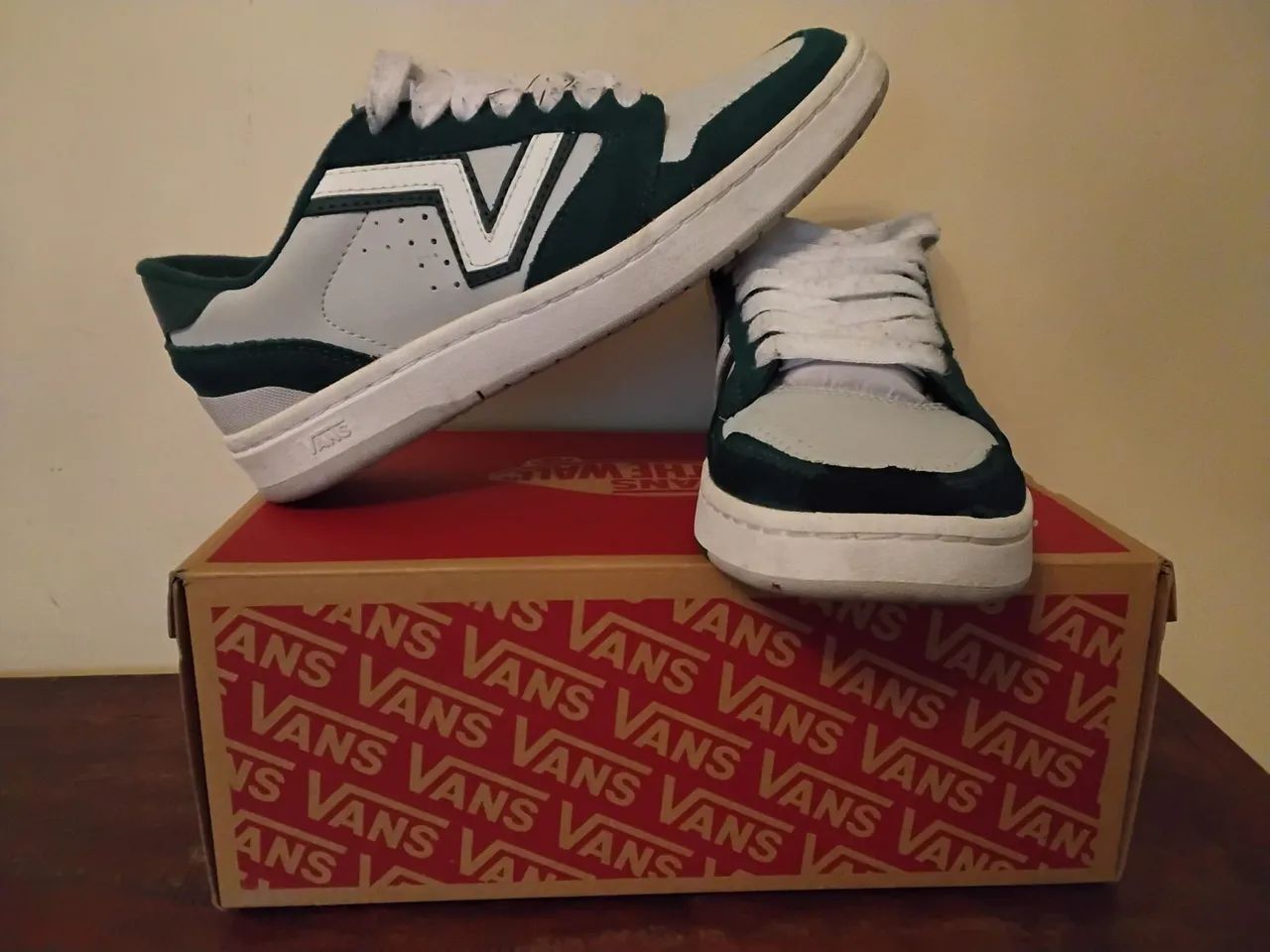 Tenis vans Lowland 2.0 - negócio o preço 