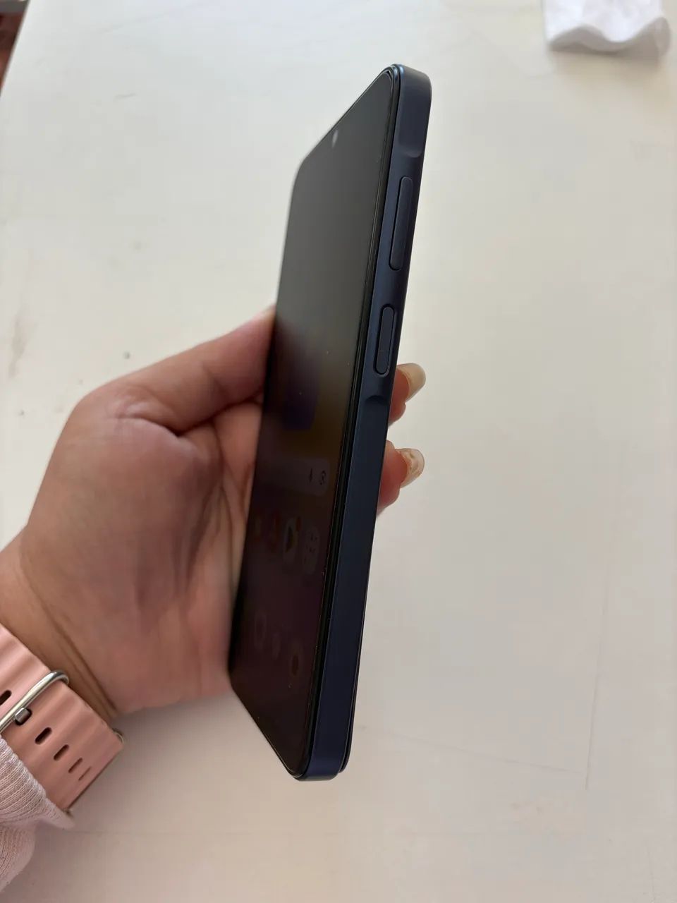 Vendo celular A25 256gigas - Foto 4
