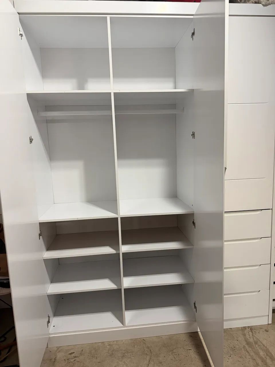 Guarda-roupa infantil 
