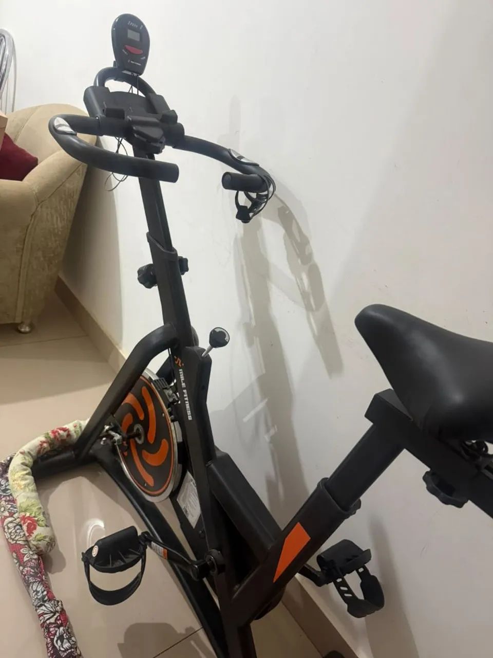 Vendo bicicleta ergométrica pouco usada - Foto 3