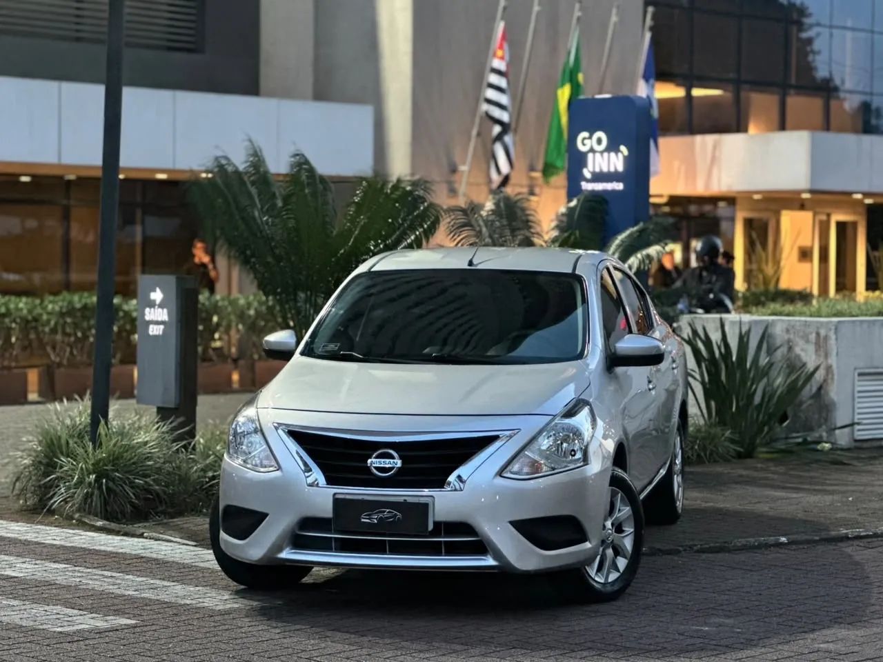 Nissan Versa VERSA S 1.0 12V FlexStart 4p Mec. 2017