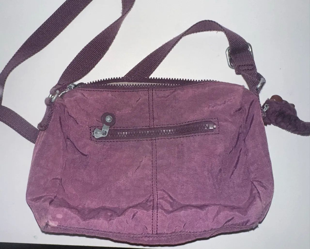 Bolsa kipling roxa  - Foto 3