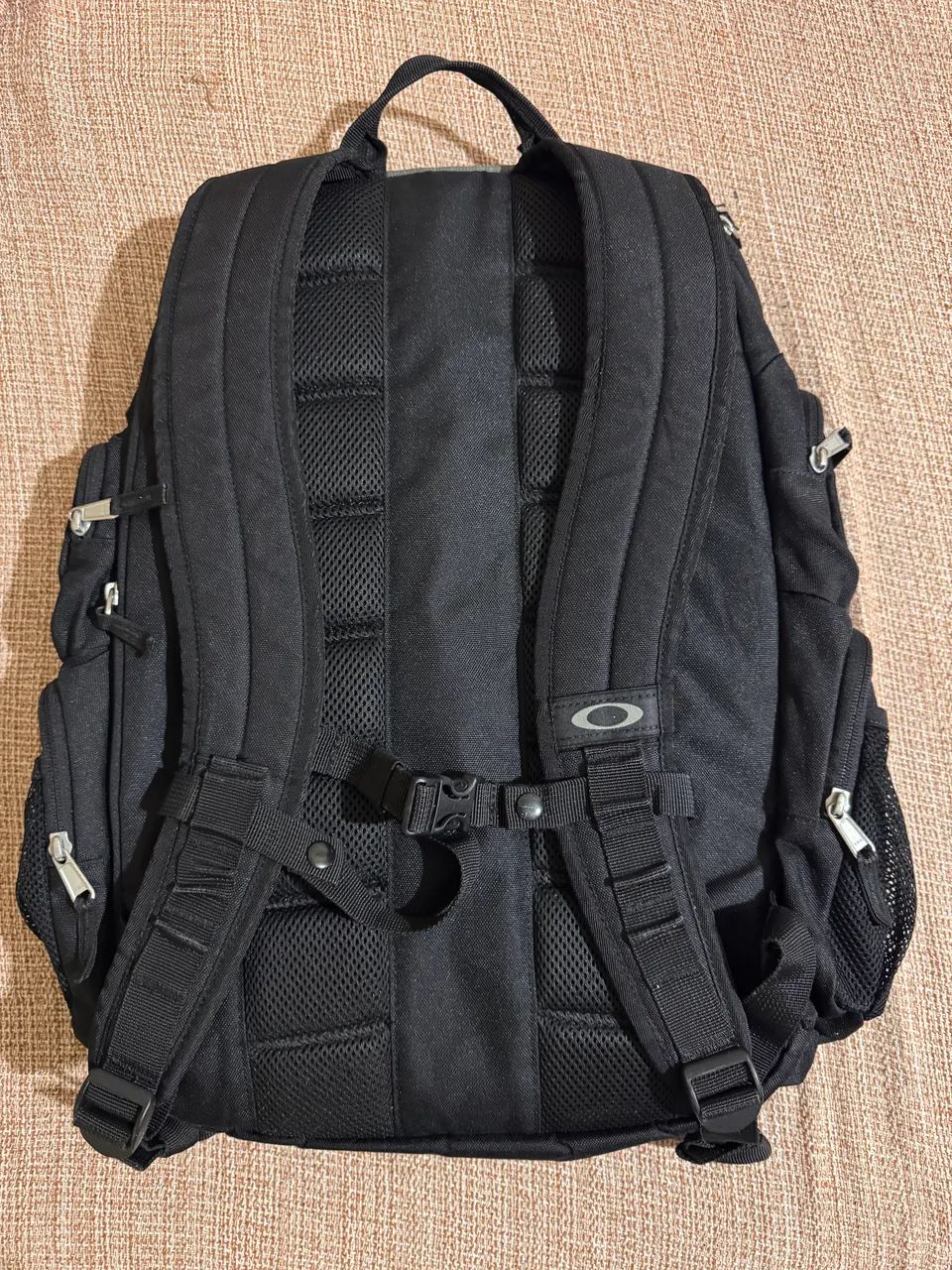 Mochila Oakley Enduro 2.0 30L - Foto 2