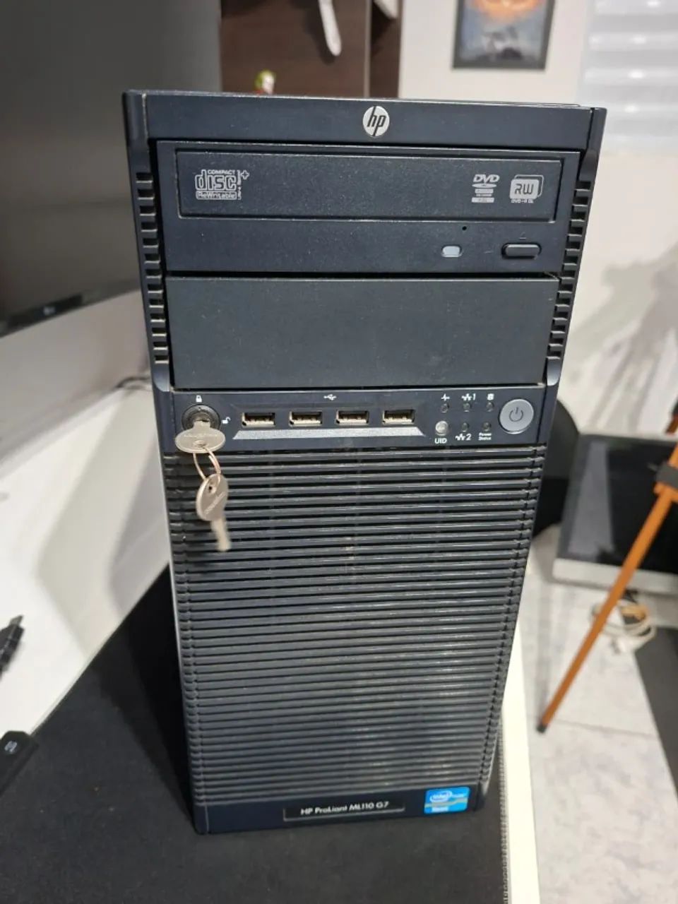 HP ProLiant ML110 G7 (Intel Xeon, 12gb RAM, 2,50tb HD e GPU 1gb) - Foto 3
