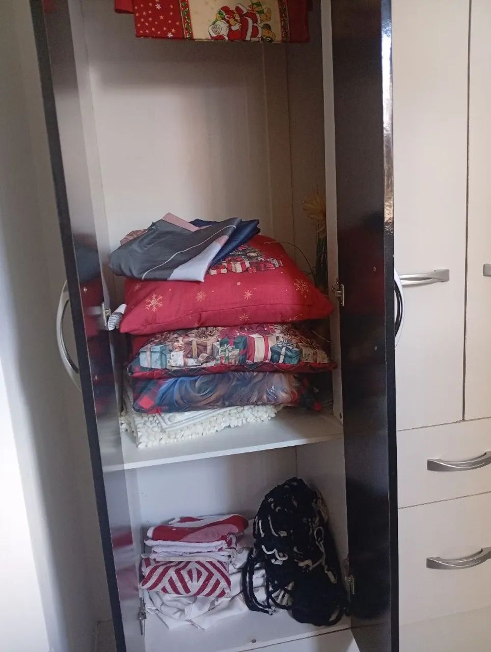 Guarda roupa 6 portas e 2 gavetas  - Foto 2