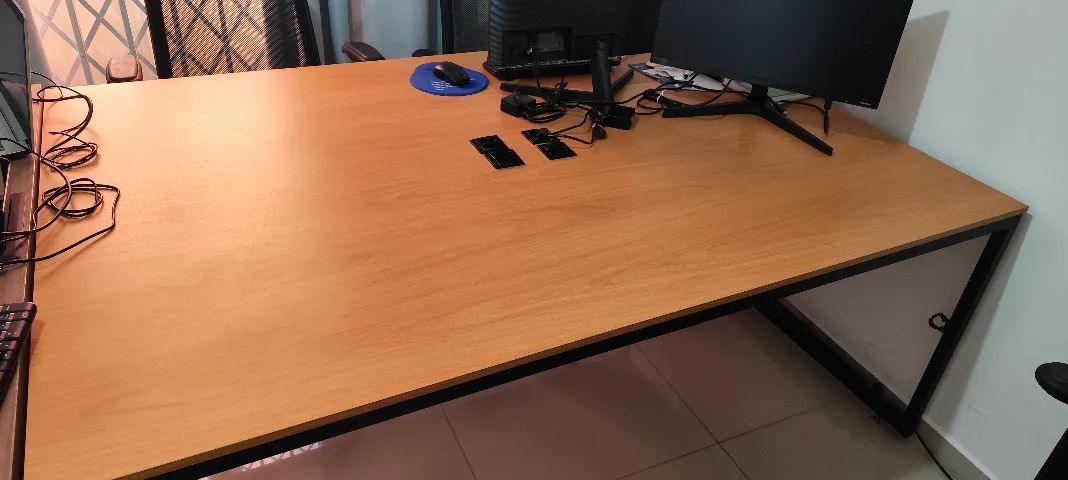 2 Mesas de escritório estilo industrial com tomada - Foto 4
