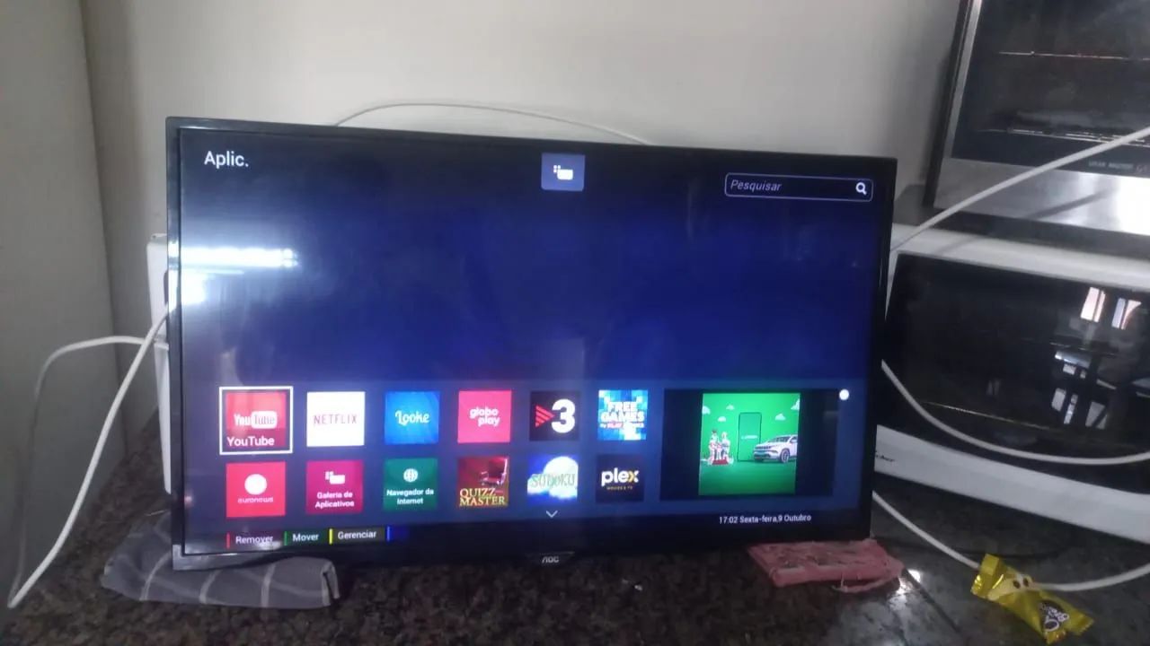 Vendo televisão 32 polegada AOC smart  - Foto 4