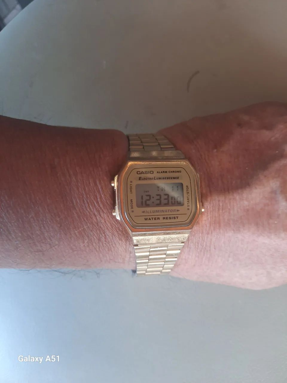Relógio Casio unisex dourado illuminator
