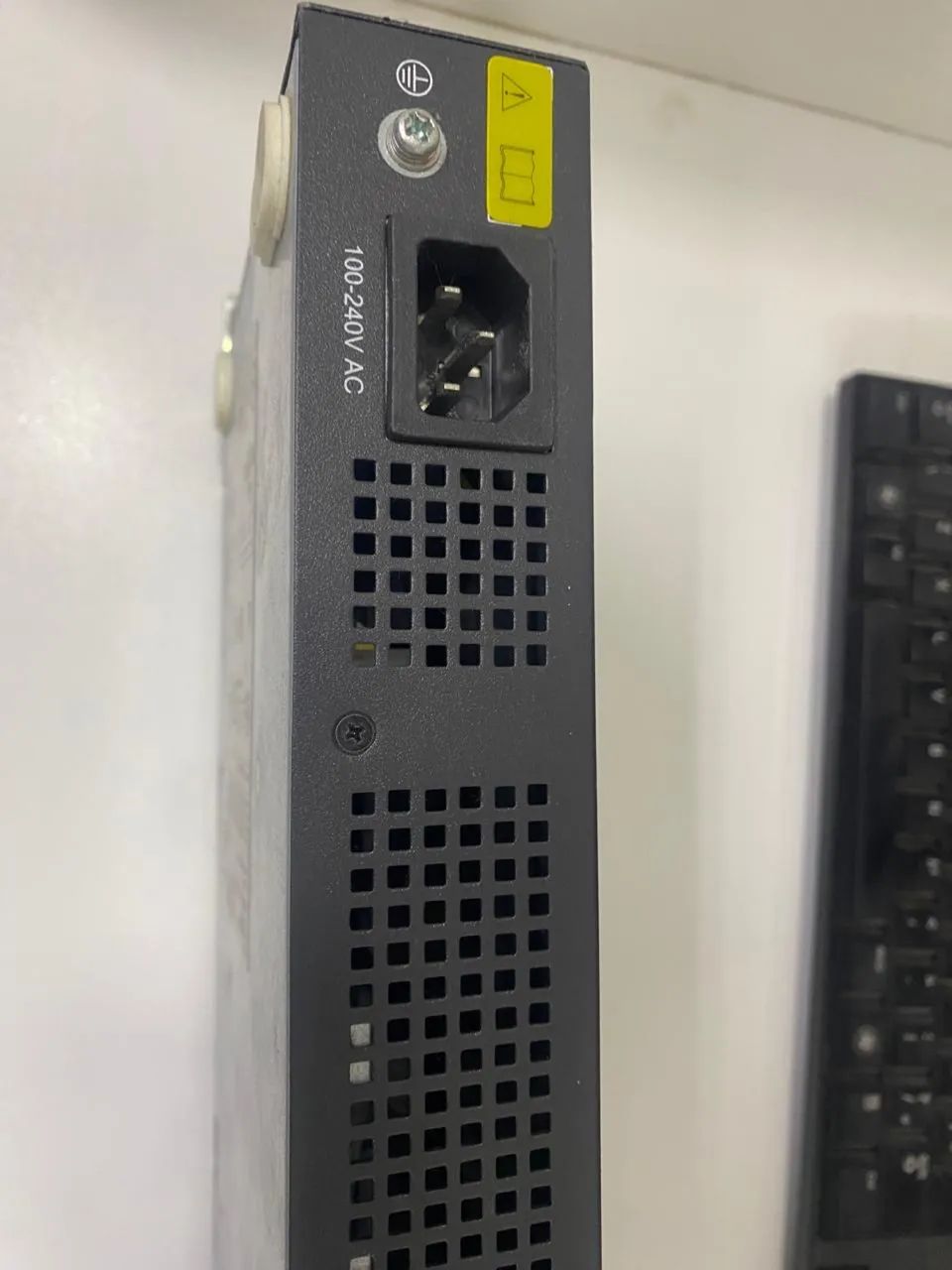 Switch de rede HP 1410-24G, modelo JG708A. - Foto 3