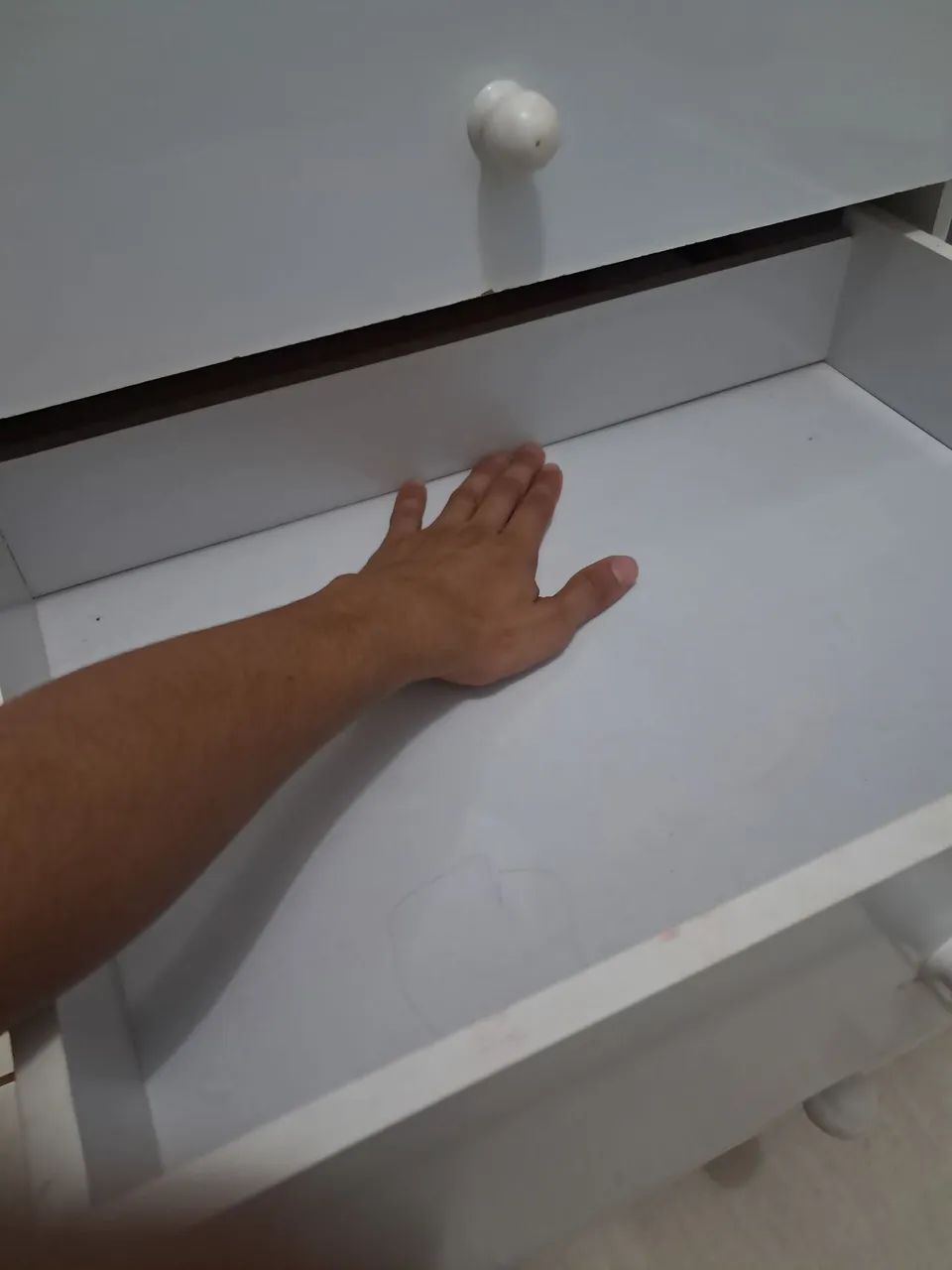 Cômoda bebê 4 gavetas  - Foto 4