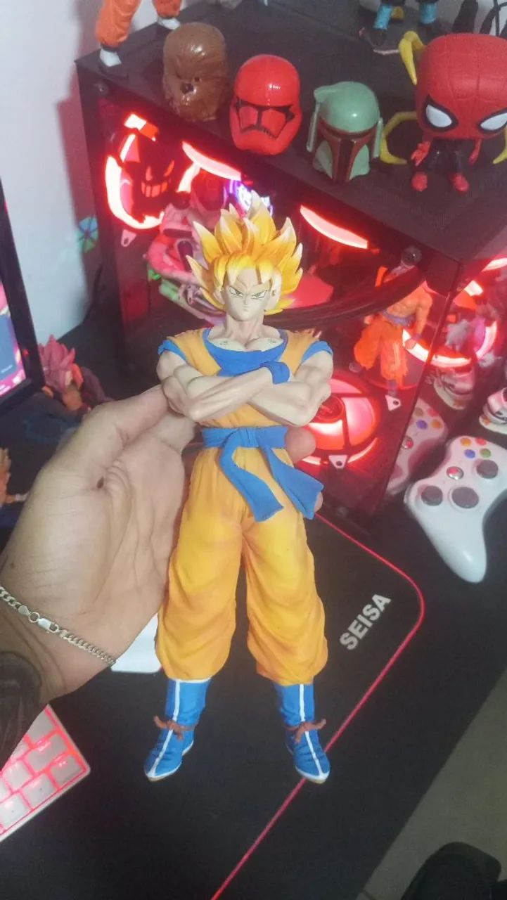 Action figure goku 