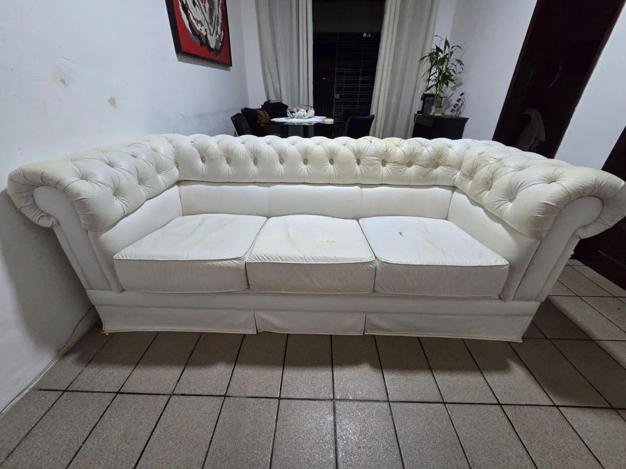 Sofá Chesterfield Tok&Stok - 3 lugares (branco) - Foto 2