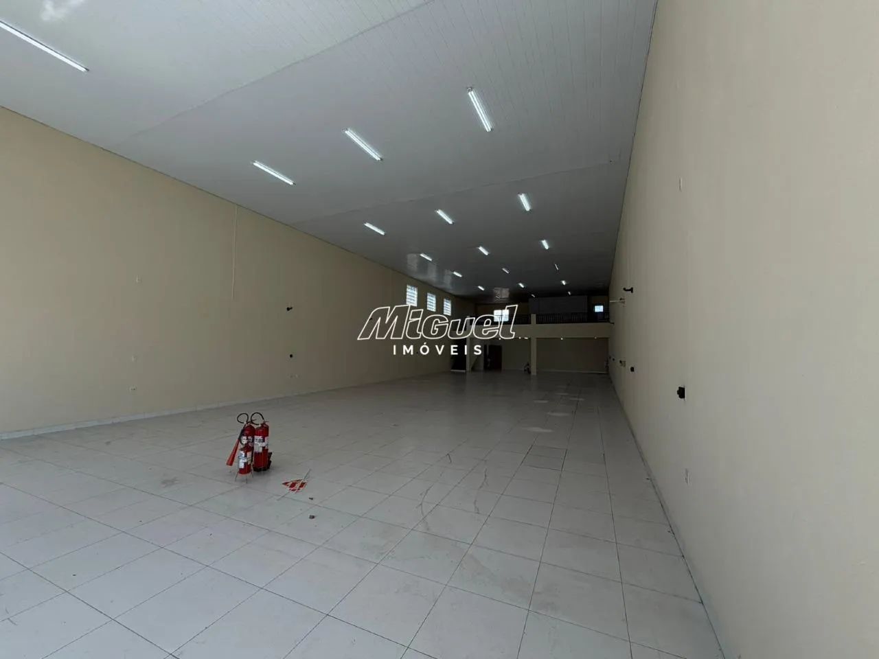 Salão Comercial, para aluguel, São Judas - - São Pedro/SP - Foto 2