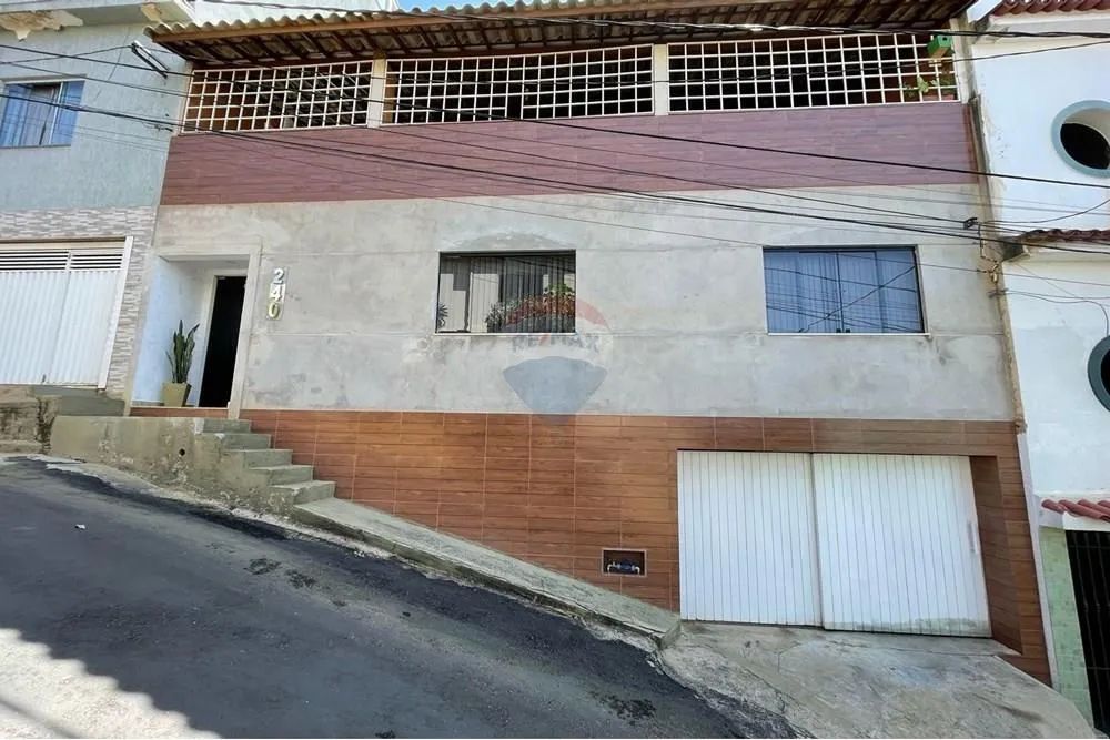 Casa Ampla Espetacular no Centro de Muriaé - Foto 4