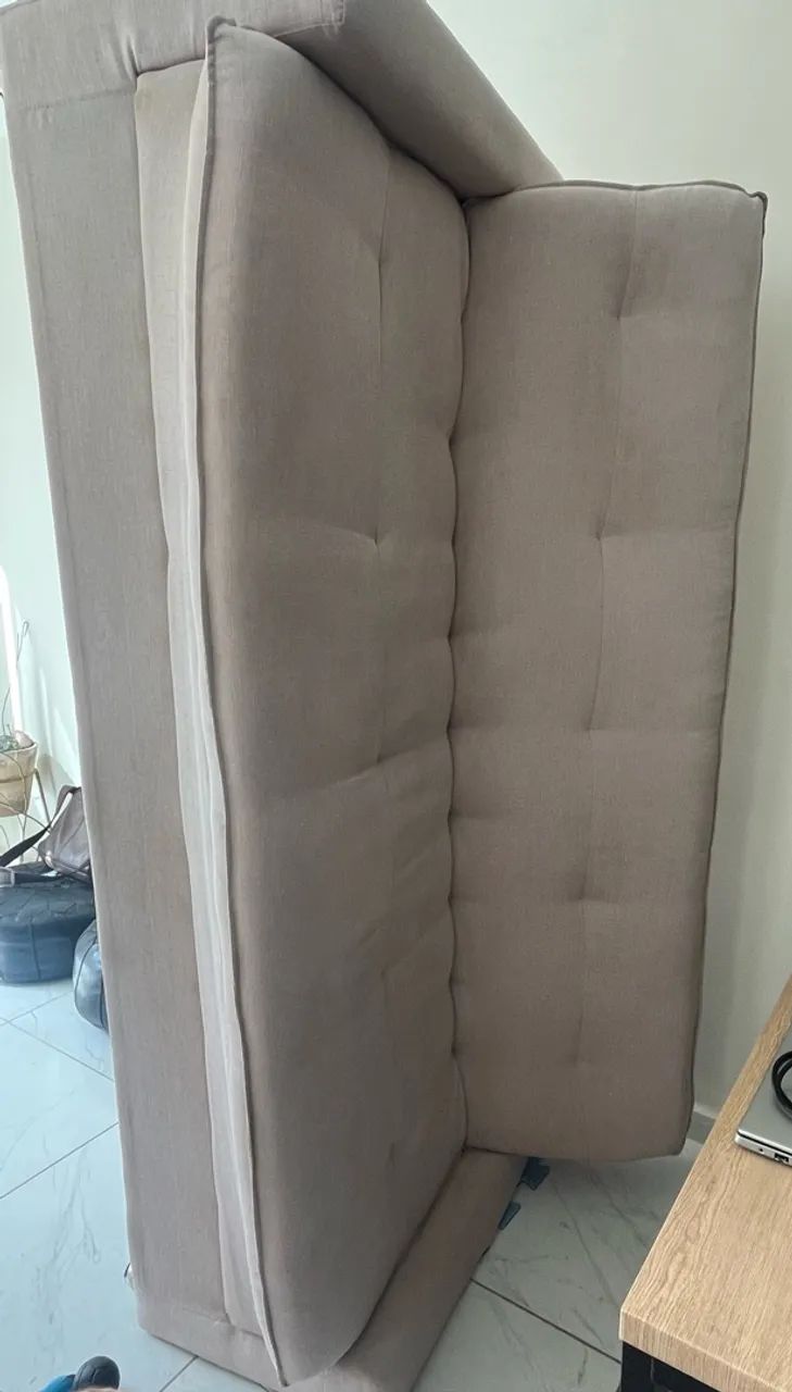 Sofá cama em linho 