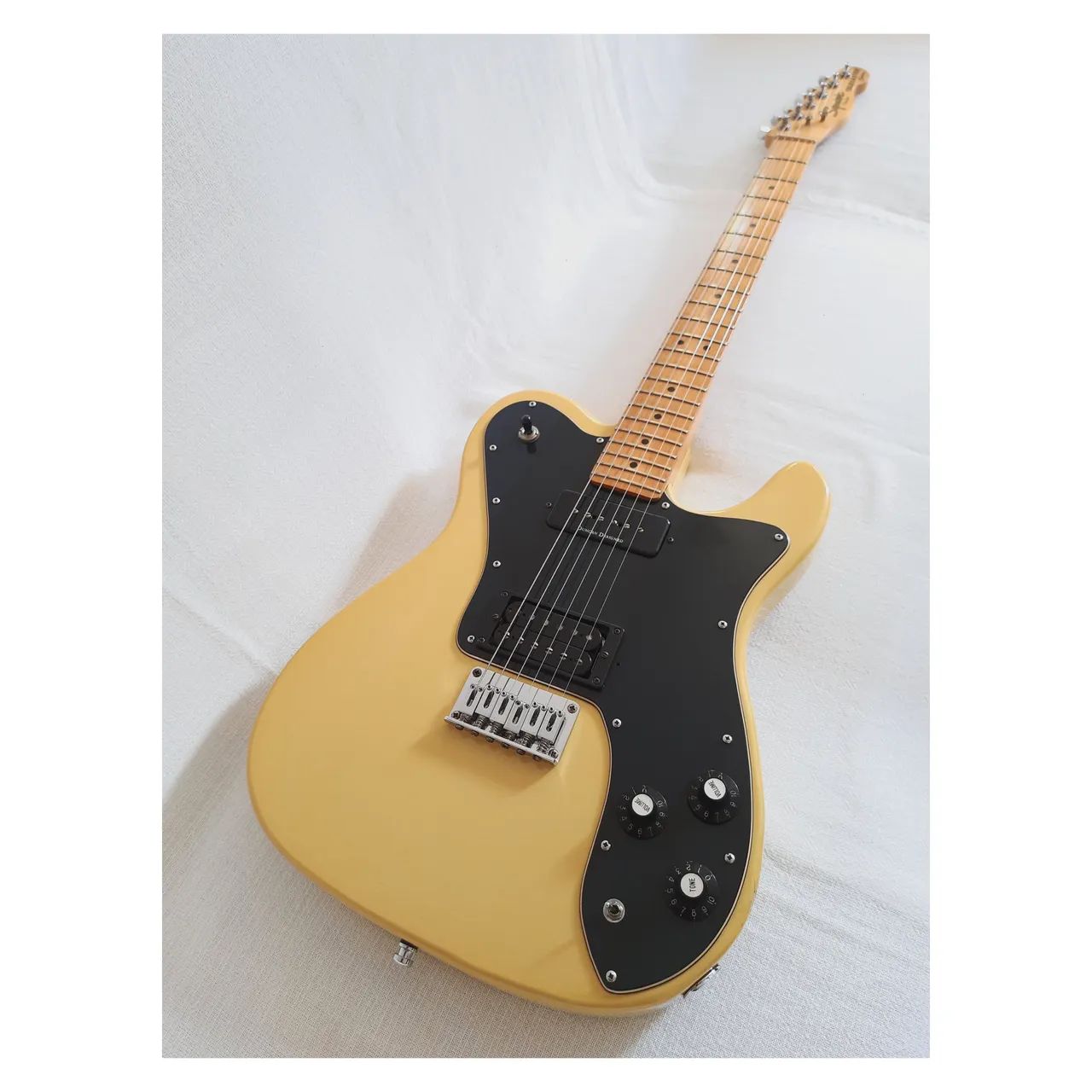 Guitarra Fender Squier Telecaster Custom P90/Humbucker