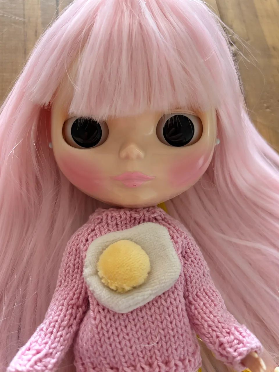 Blythe Ice Rune com scalp rosa