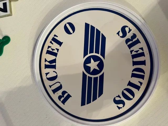 Balde de soldados collection white logo  - Foto 5