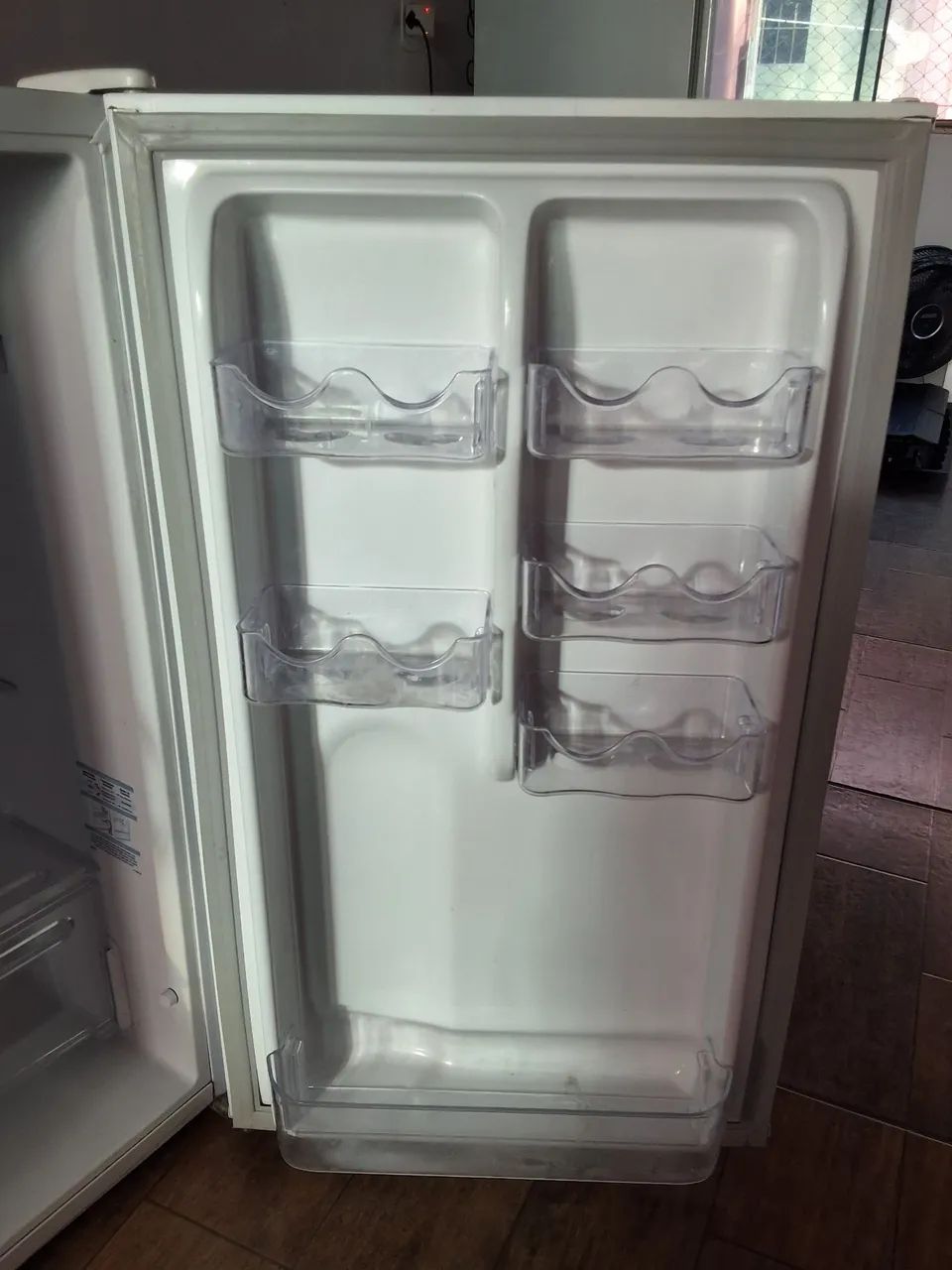 Frigobar Eletrolux RE120 - Foto 3