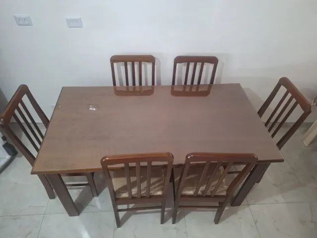 Mesa de jantar retangular 1,60 x 0,80 com tampo de vidro e 6 cadeiras estofadas - Foto 2