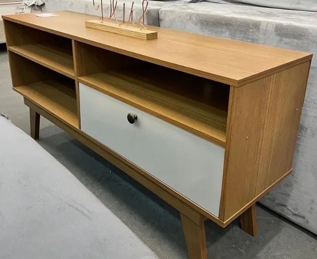 Rack Bancada Pés Estilo Retrô P/TV Até 50 Polegadas 1.36M. Produto Novo Direto de Fábrica.